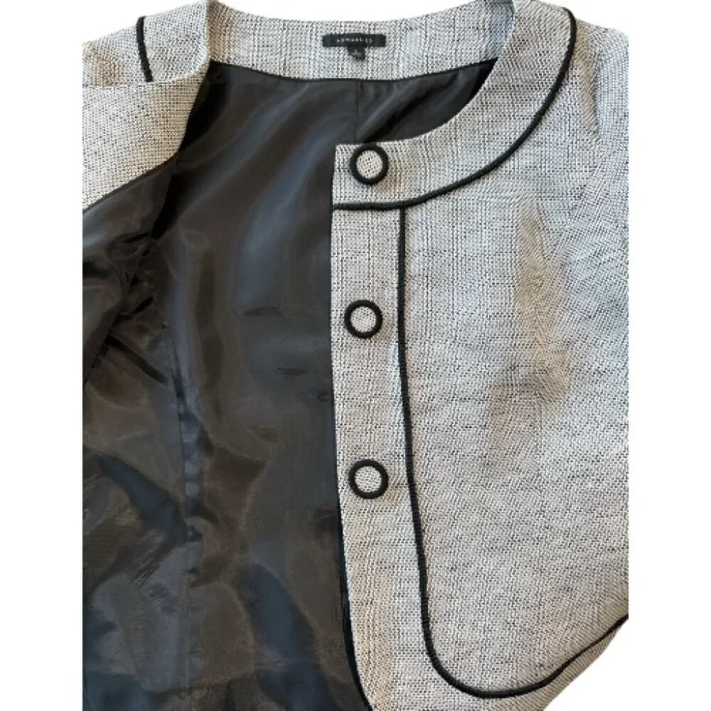 Semantiks Blazer with White & Black Accents Size 8